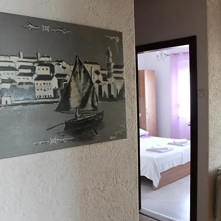 Serene Sea View Krk With Balcony Apartament